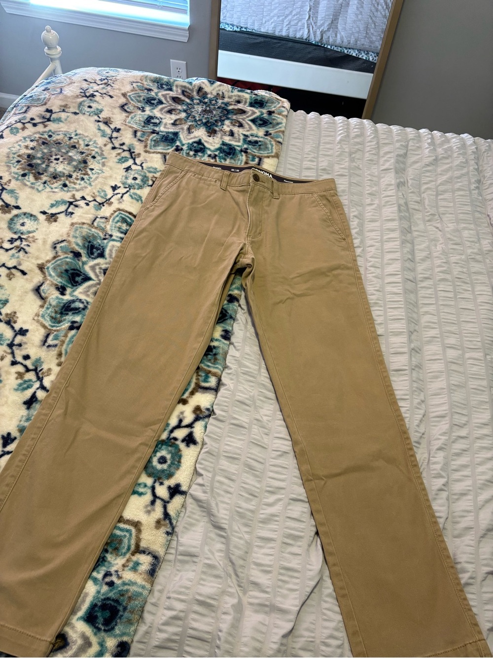 Men’s Sonoma khaki pants